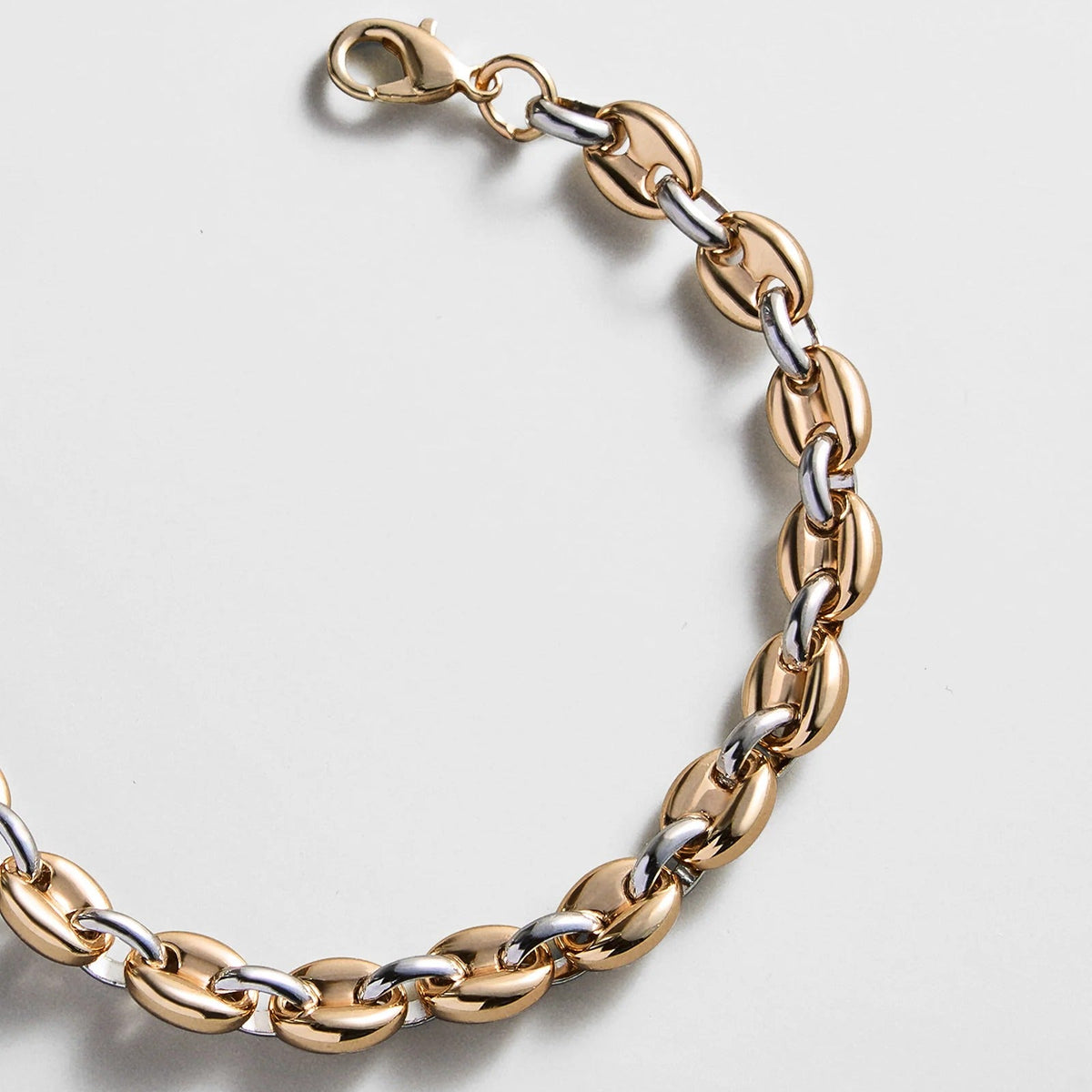 Lavisa - Mixed Metal Mariner Chain Bracelet - On-Model & Scale View
