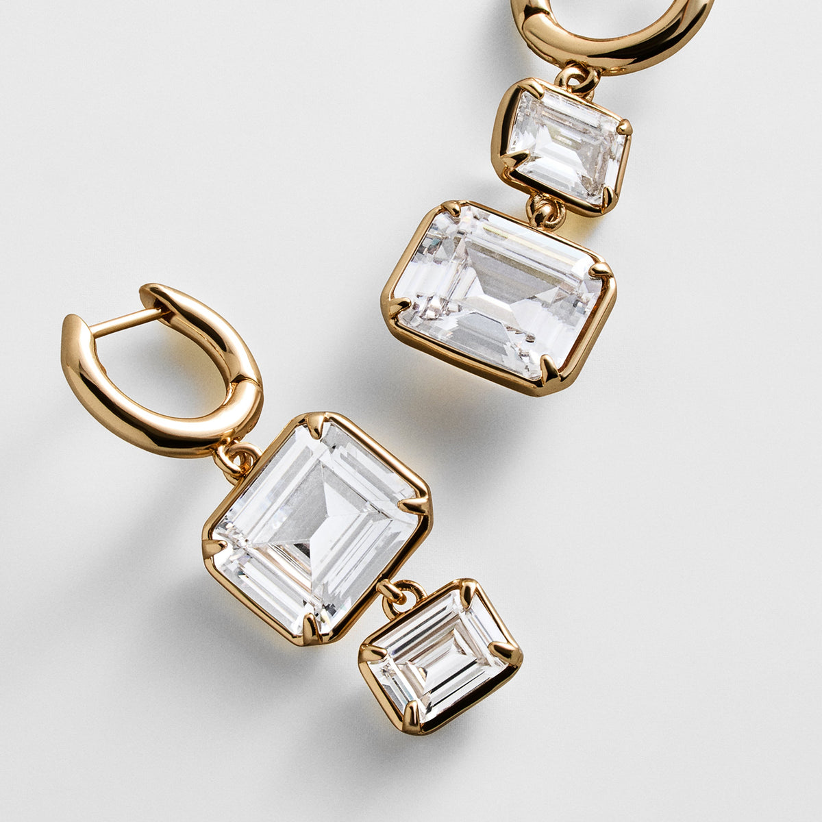 Lavisa - Bold Crystal Drop Earrings in Gold Bezel - On-Model & Scale View