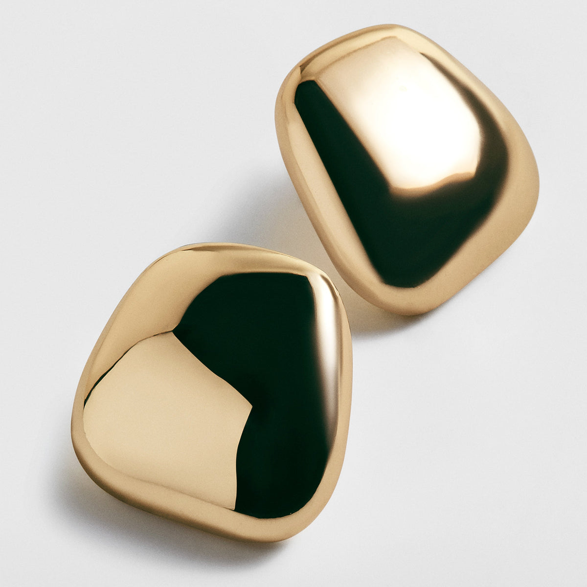 Lavisa - Organic Silhouette Gold Stud Earrings - On-Model & Scale View