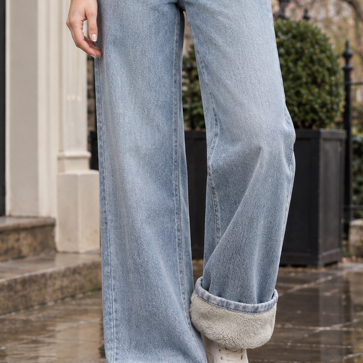 Lavisa - Women's Arletta-Lane Fleece-Lined Wide-Leg Jeans