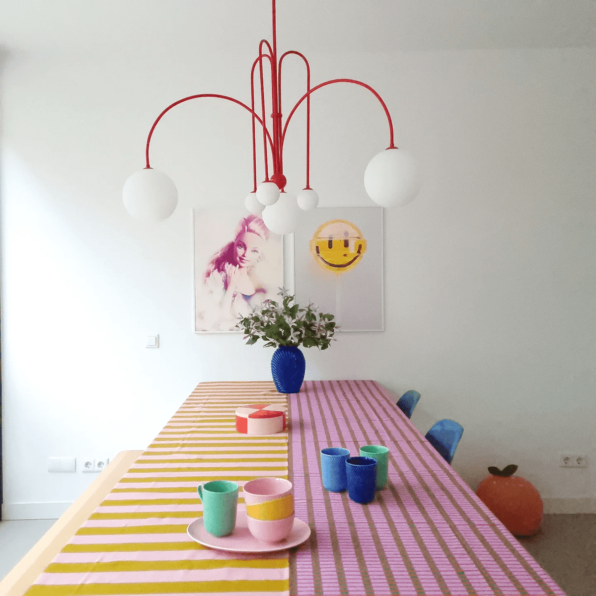 Lavisa - Modern Arc Globe LED Pendant Light