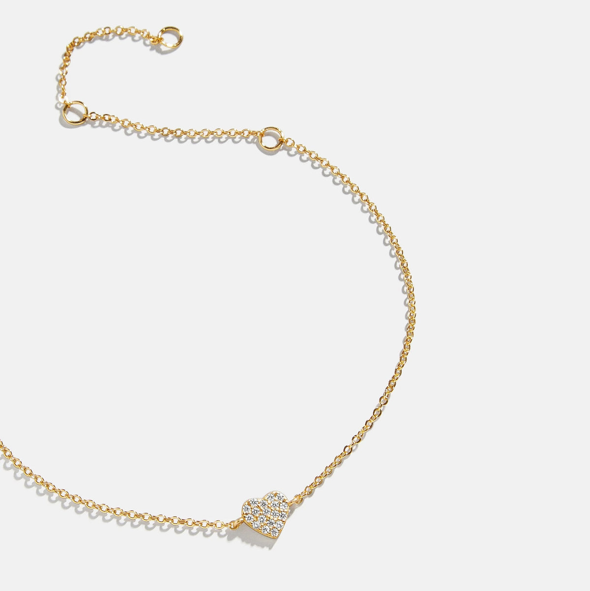 Lavisa - 18K Gold Dainty Heart Pendant Chain Bracelet - On-Model & Scale View