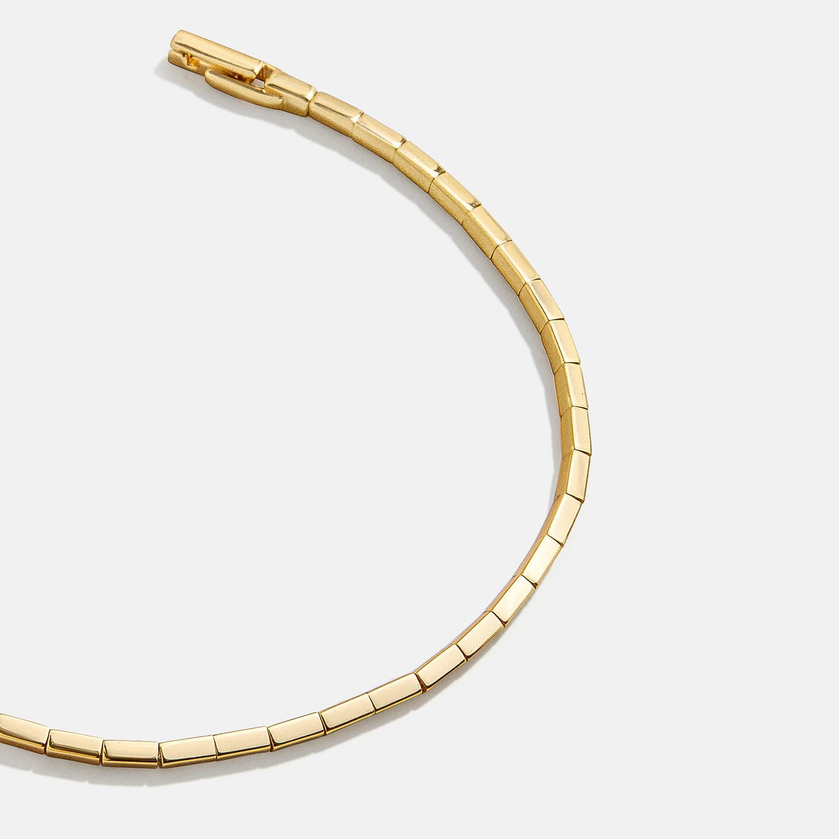 Lavisa - Beaded Rectangular Link Bracelet in 14K Gold - On-Model & Scale View