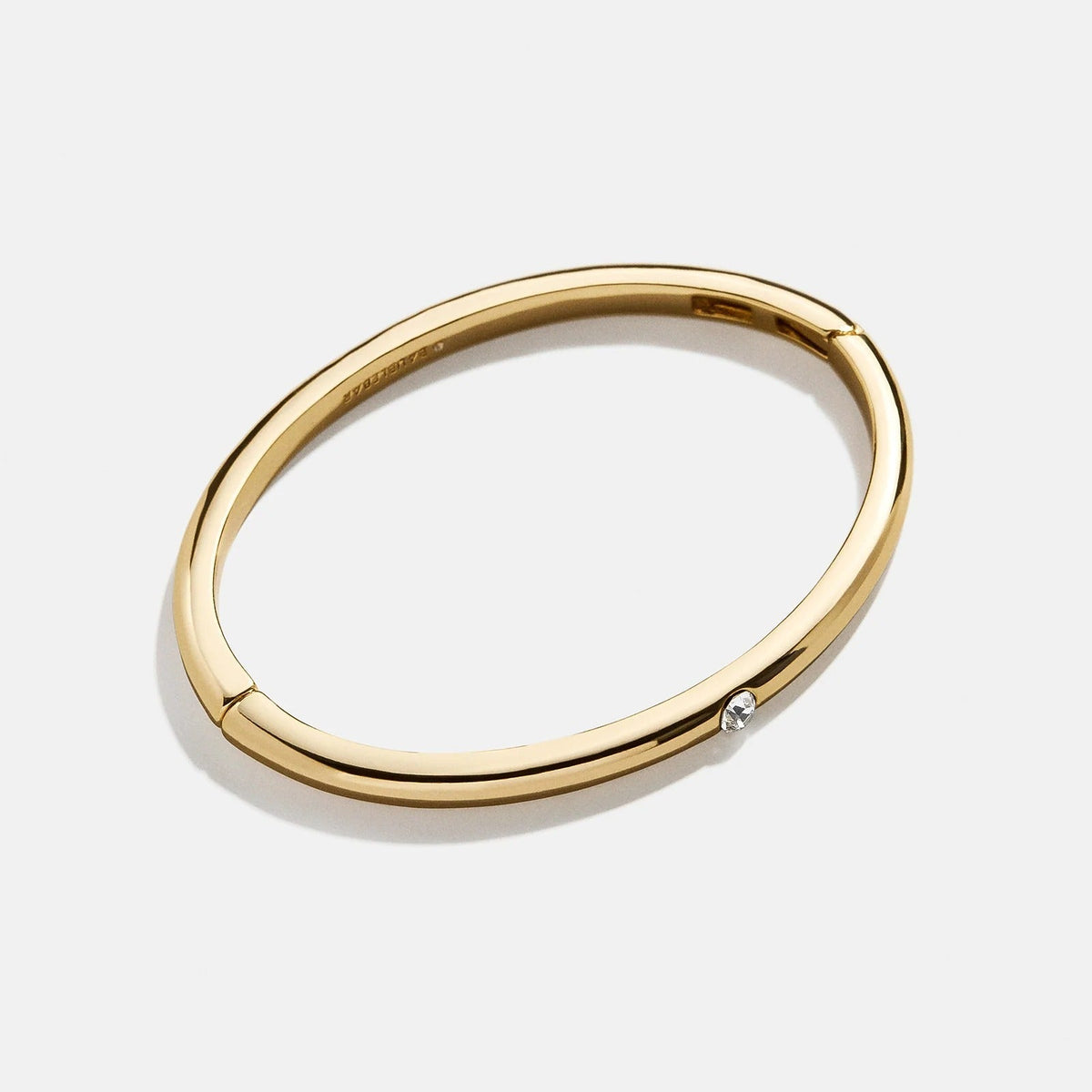 Lavisa - Classic Single Bezel Hinge Bangle - On-Model & Scale View