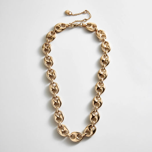 Lavisa Chunky Chain Statement Necklace featuring thick interlocking links with a high-shine polished finish.