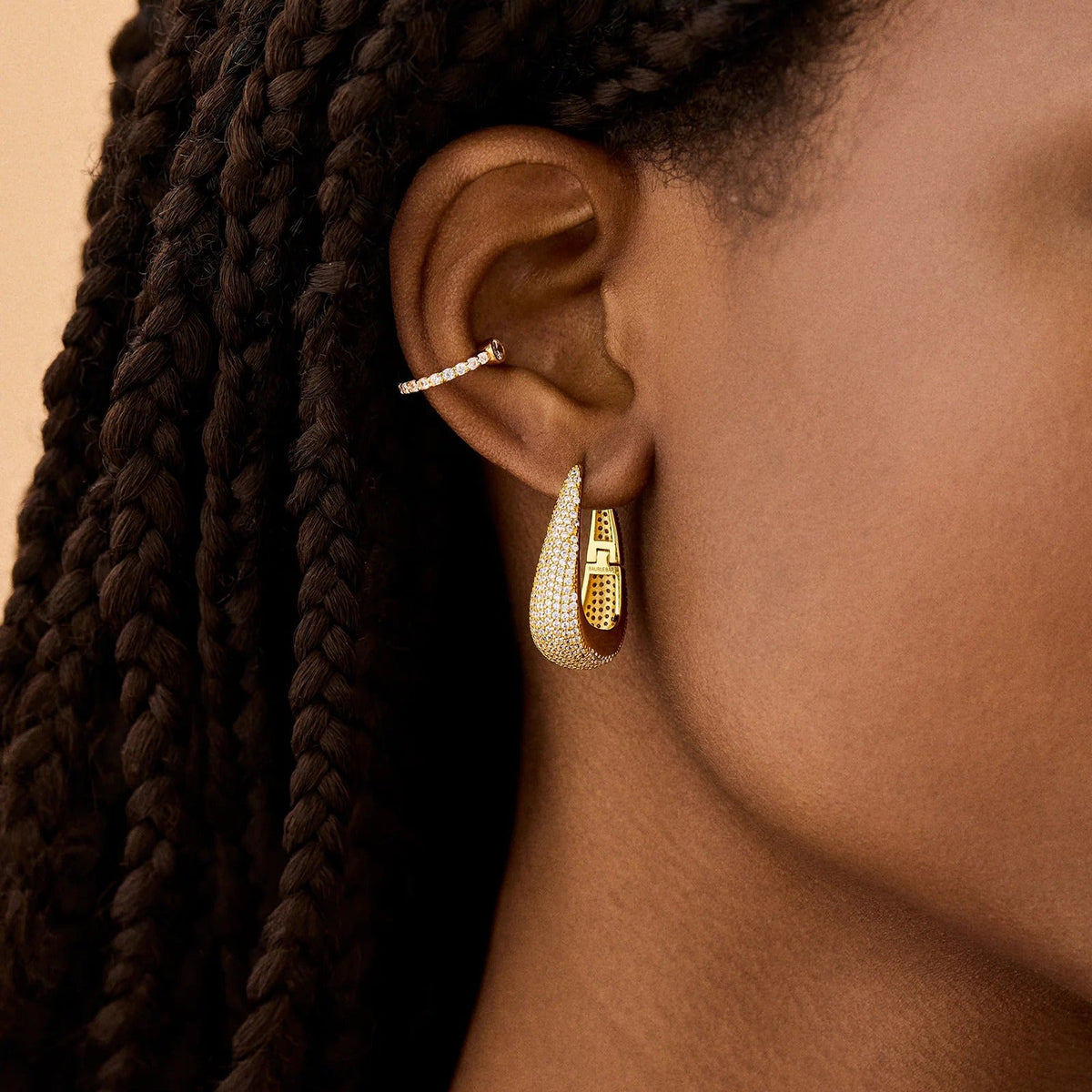 Lavisa - 18K Gold Pavé Chunky Hoop Earrings - Detail & Styling View