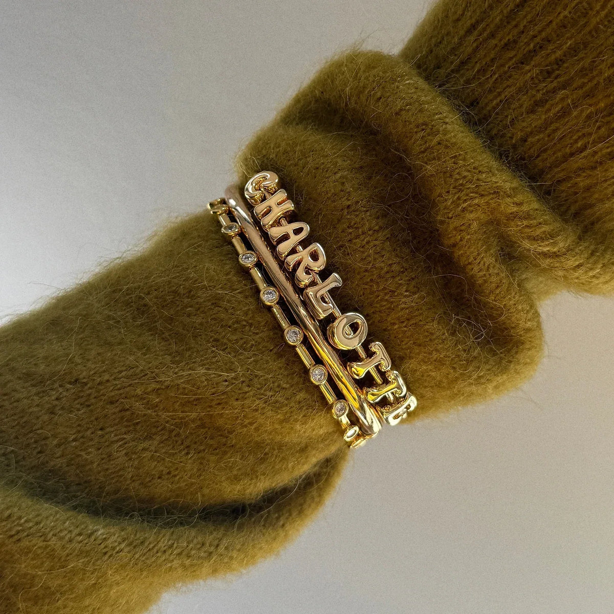 Lavisa - Custom Bubble Letter Cuff Bracelet - Detail & Styling View