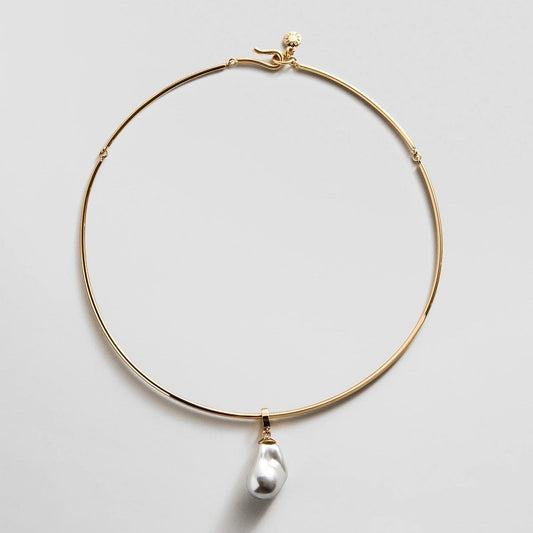 Lavisa faux pearl wire collar necklace displayed neatly