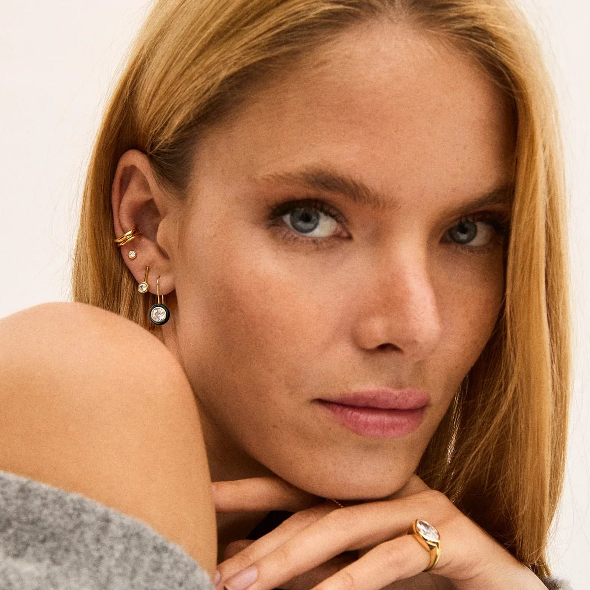 Lavisa - 14K Gold Semi-Precious Onyx Earrings - Detail & Styling View