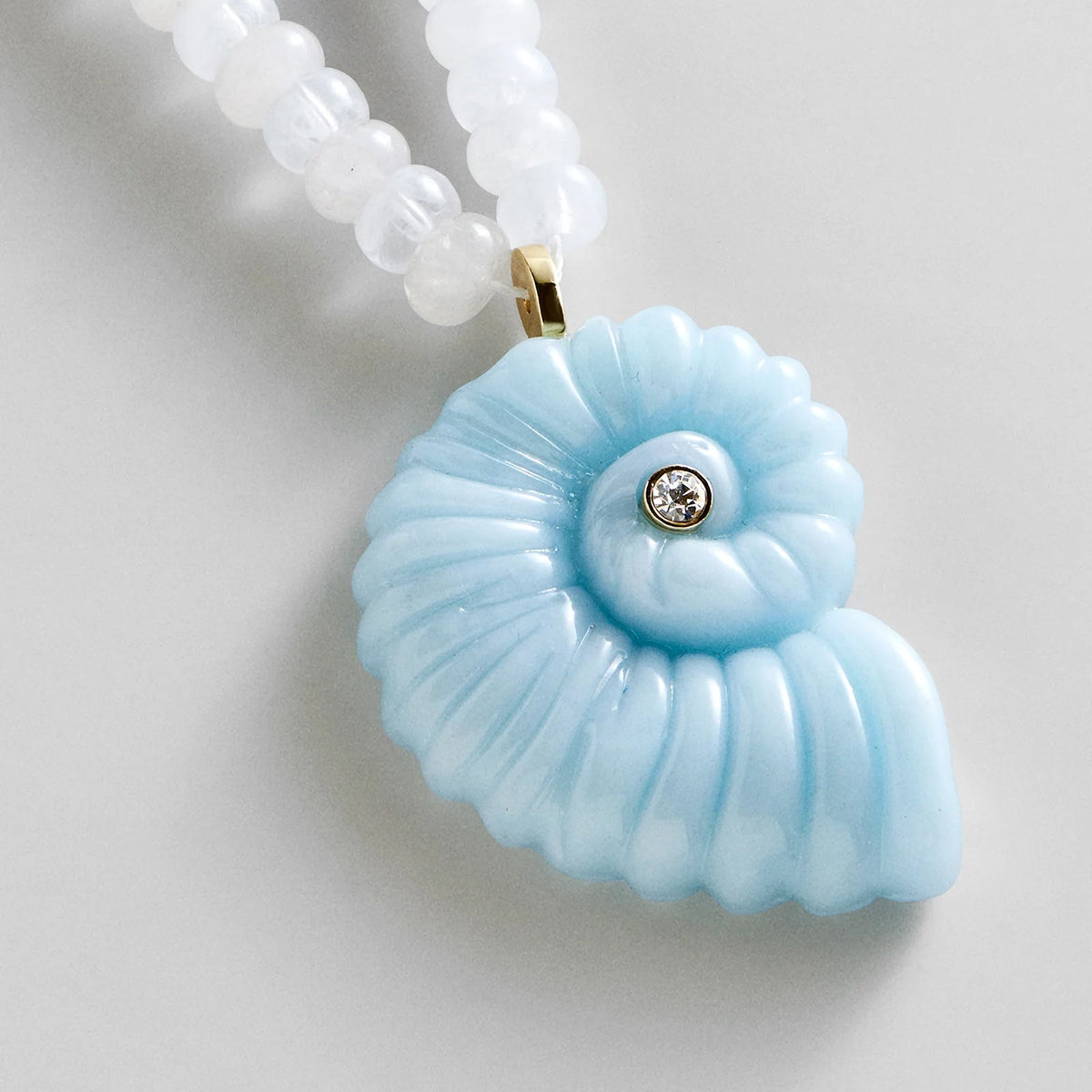 Lavisa - Semi-Precious Shell Pendant Necklace - On-Model & Scale View