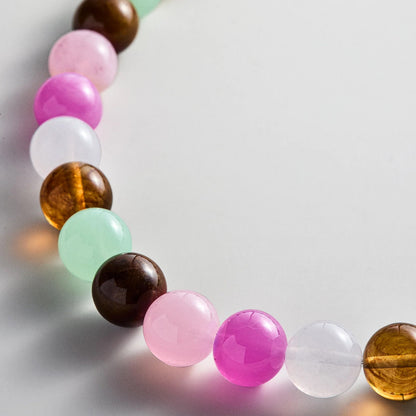 Lavisa - Mini Beaded Layering Necklace - On-Model & Scale View