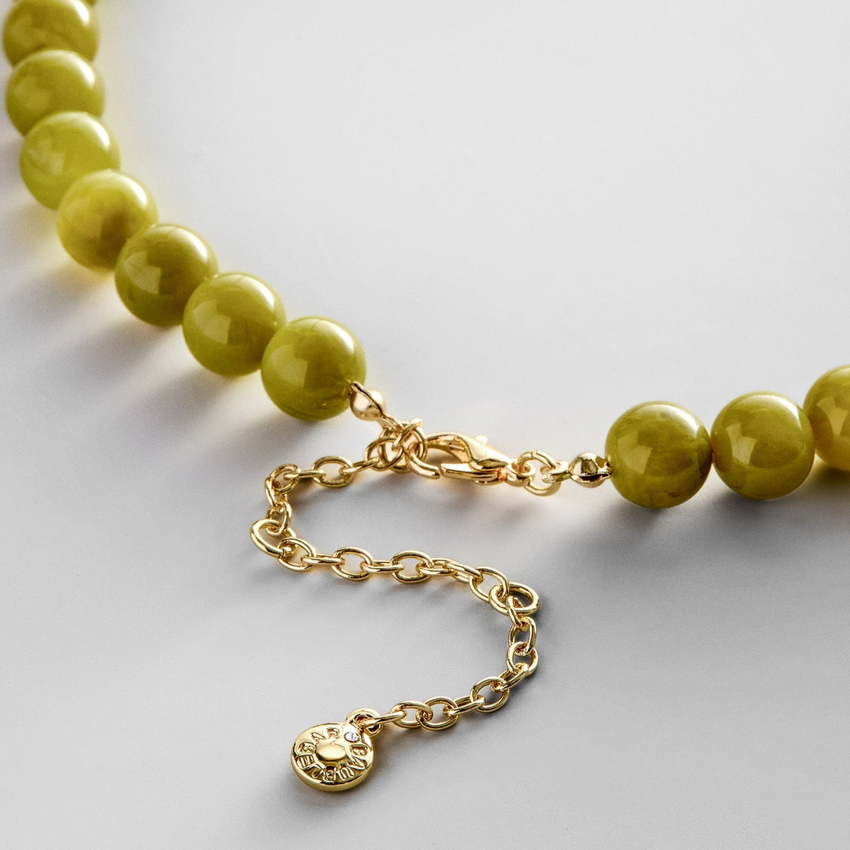 Lavisa - Olive Beaded Ring Necklace - Crystal Charm Jewelry - Texture & Setting View