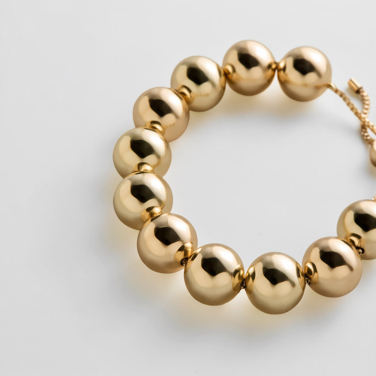 Lavisa - Beaded Charm Bracelet for Women Stackable Jewelry - Clasp & Finish View