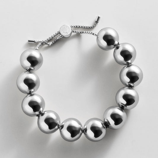 Lavisa silver beaded stackable bracelet with glossy finish