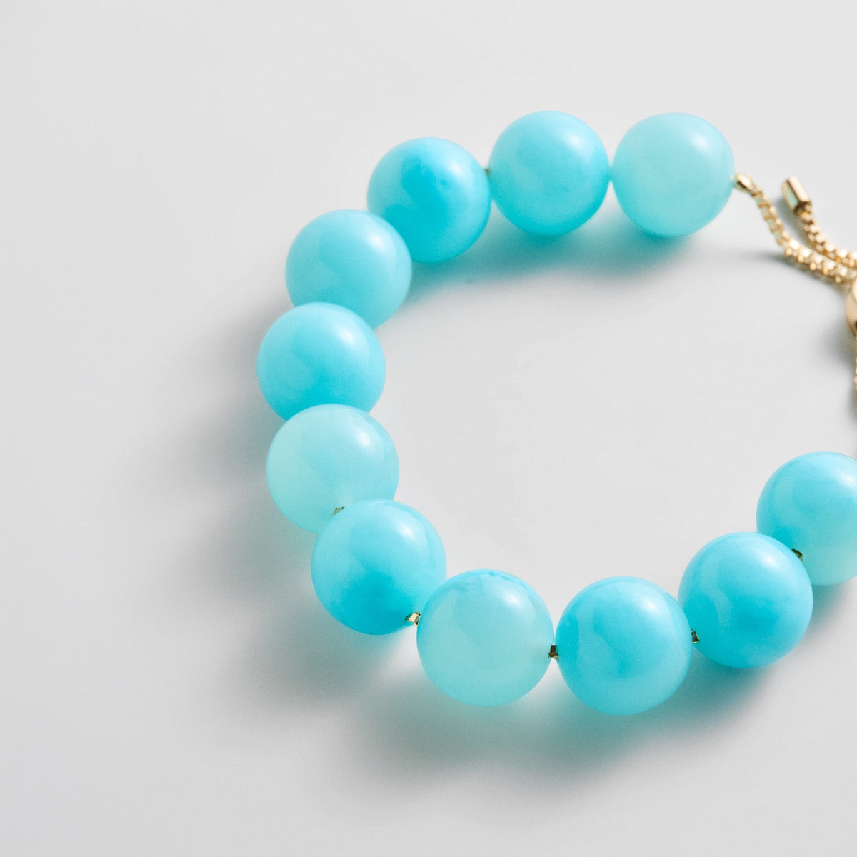 Lavisa - Adjustable Aqua Beaded Bracelet - On-Model & Scale View