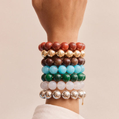 Lavisa - Beaded Chain Bracelet - Texture & Setting View