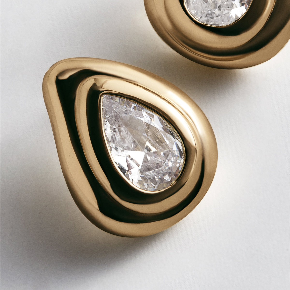 Lavisa - Crystal Teardrop Gold Stud Earrings - On-Model & Scale View