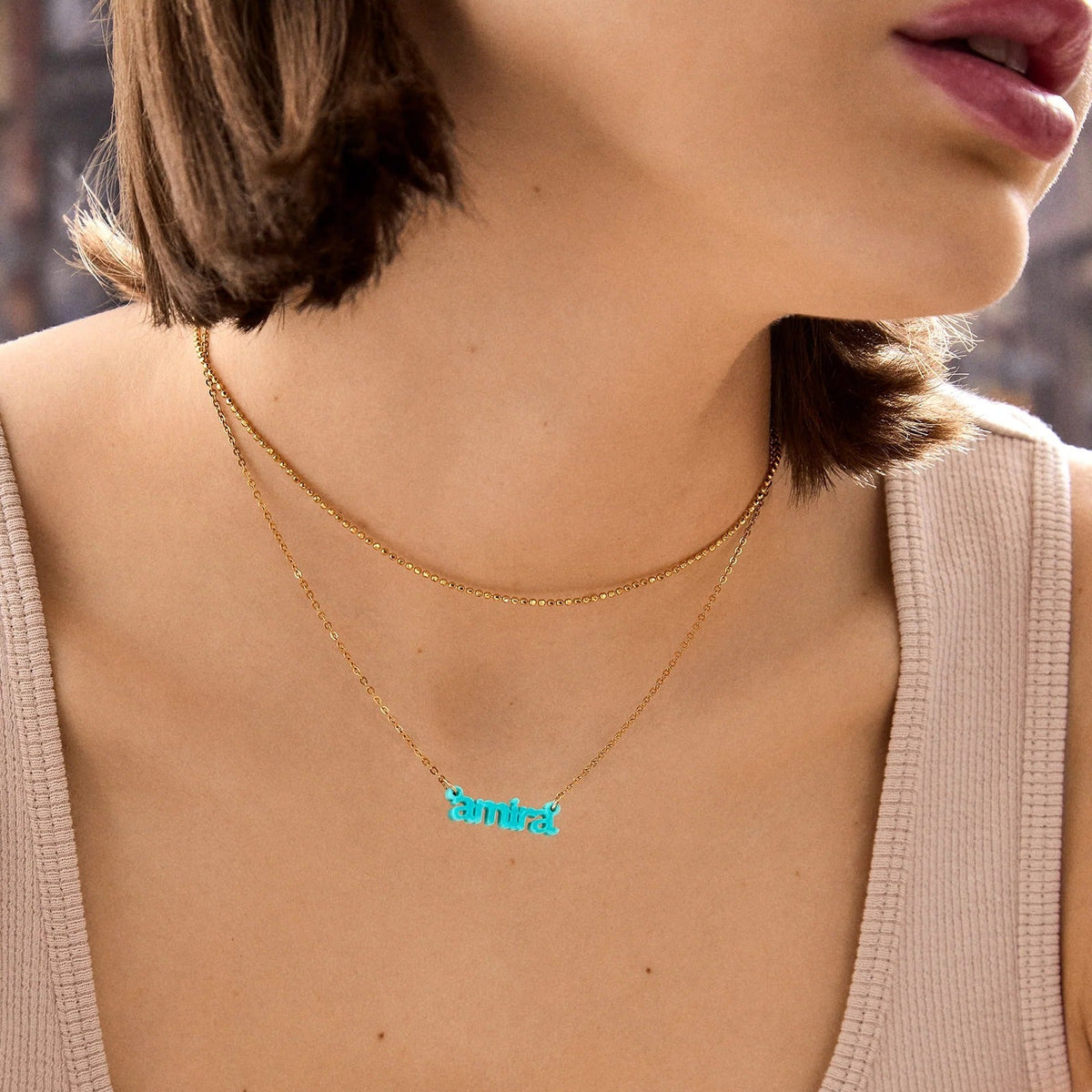 Lavisa - Custom Acrylic Nameplate Necklace - Texture & Setting View