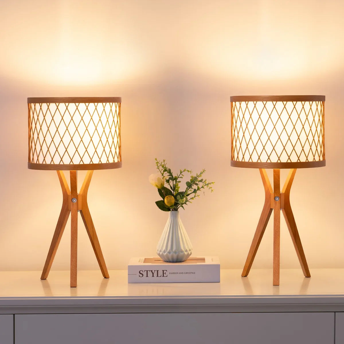 Lavisa - Natural Solid Wood Tripod Table Lamp Set