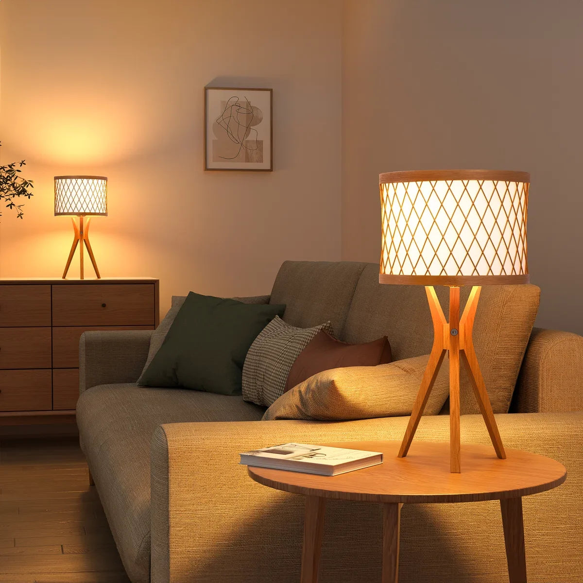 Lavisa - Natural Solid Wood Tripod Table Lamp Set