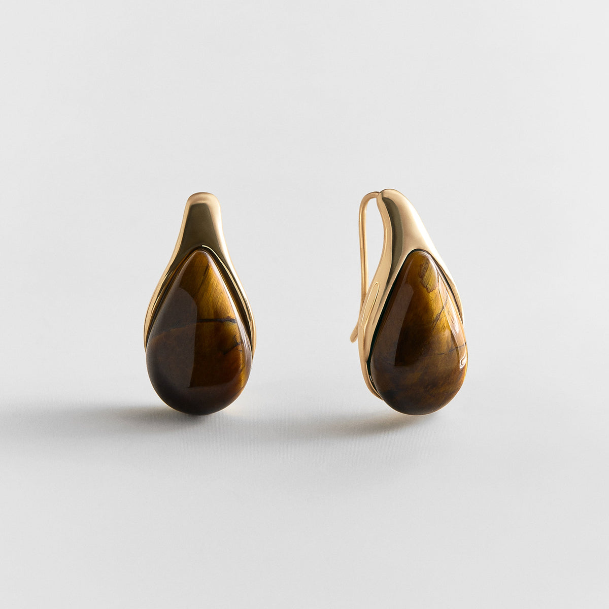 Lavisa Semi-Precious Tiger Eye Drop Earrings in glossy gold