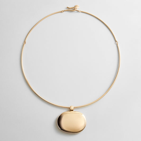 Lavisa gold pendant collar necklace on structured wire base