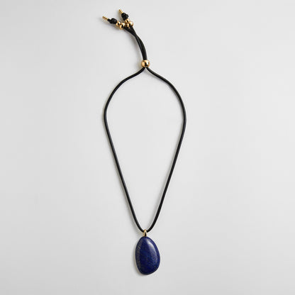 Lavisa - Semi-Precious Pendant Necklace for Women - Clasp & Finish View