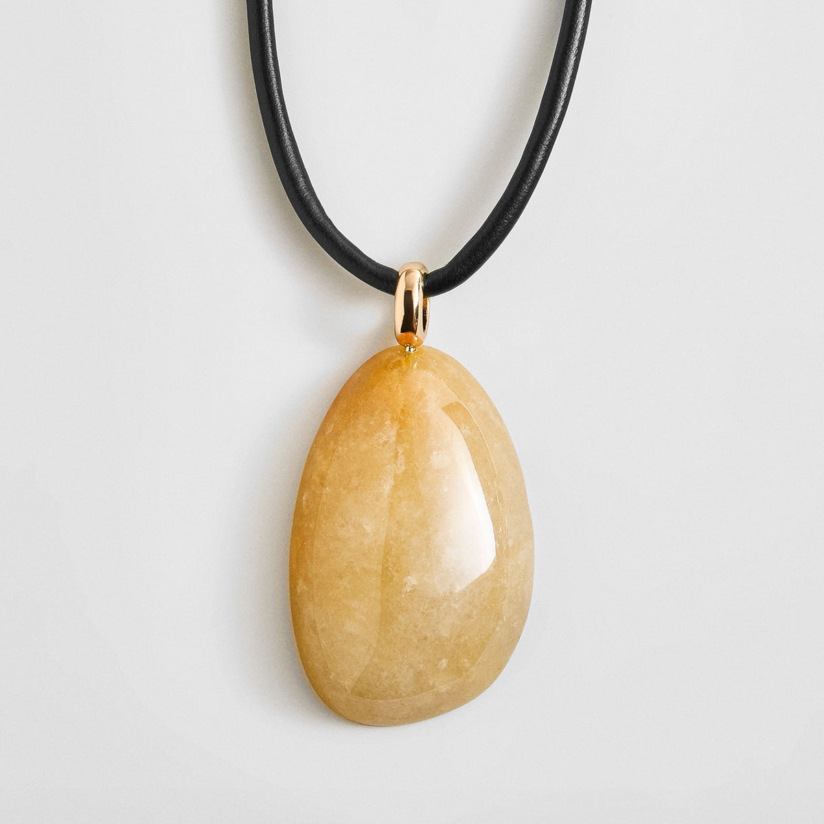 Lavisa - Semi-Precious Pendant Necklace - Adjustable Jewelry - Clasp & Finish View
