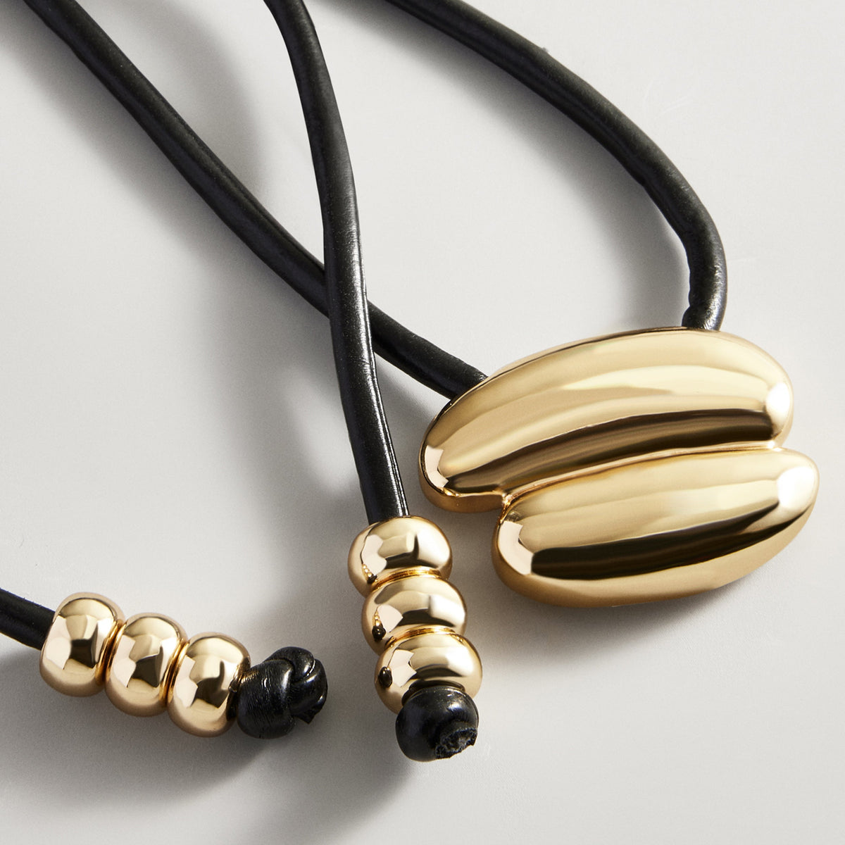 Lavisa - Asymmetrical Gold Pendant Necklace - Cord Jewelry - Clasp & Finish View