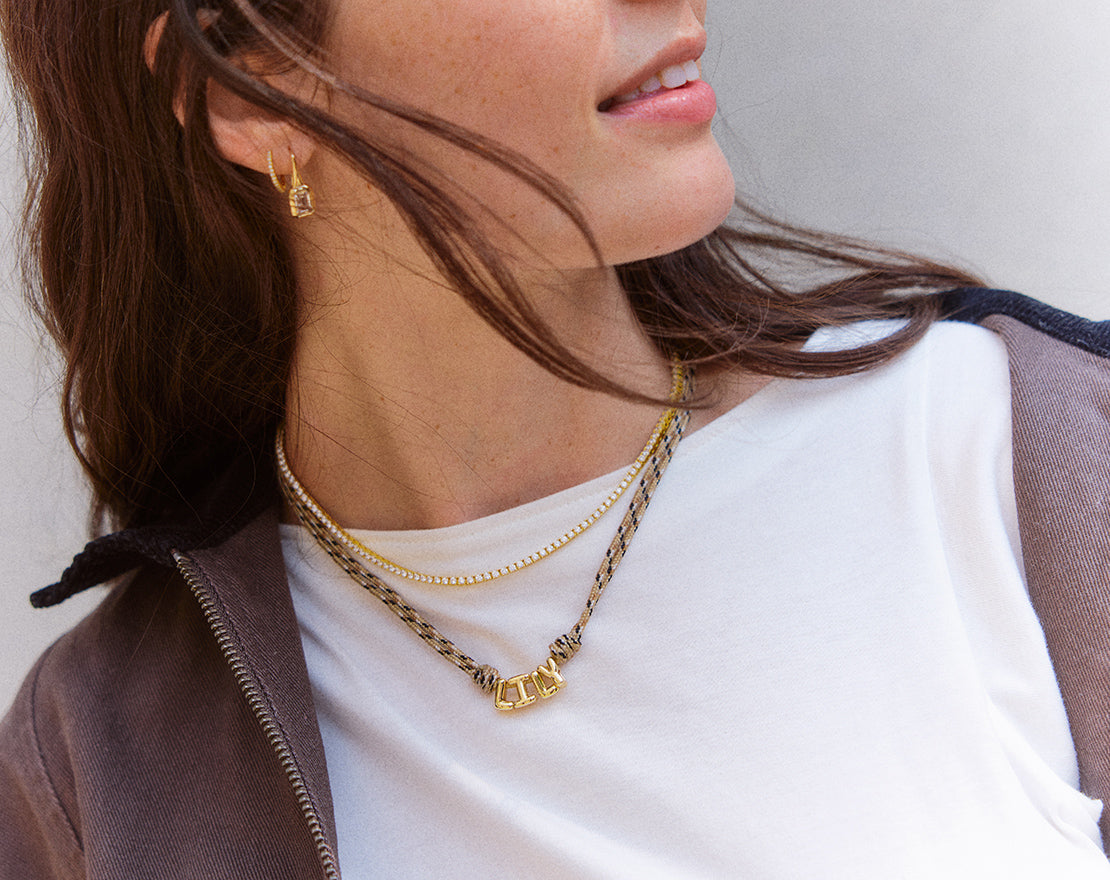 Lavisa - Custom Bubble Letter Paracord Necklace - Detail & Styling View