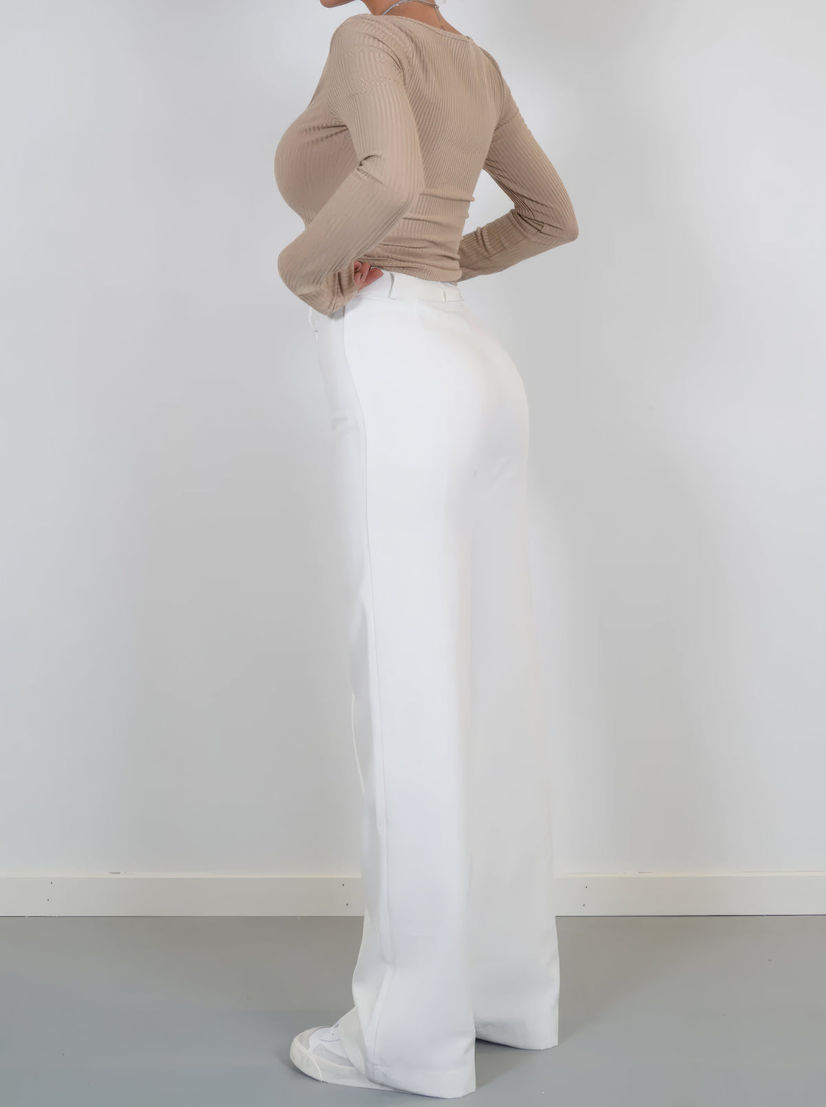 Lavisa - High Rise Relaxed Wide Leg Pants