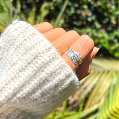 Lavisa - Angel Feather Ring