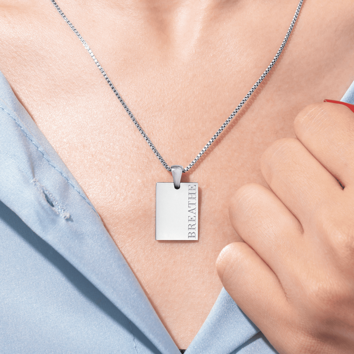 Lavisa - The World Is Yours Necklace