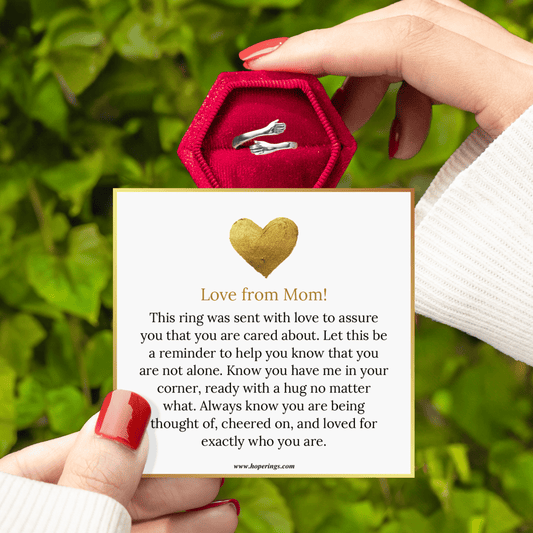 Lavisa - Love From Mom Hug Ring