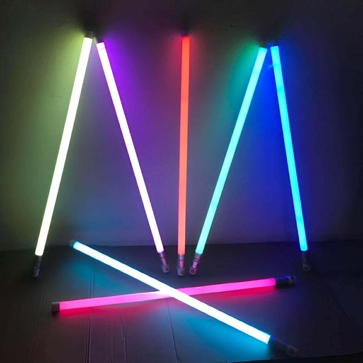 Lavisa - 360 Degree LED Tube Handheld Atmosphere Light