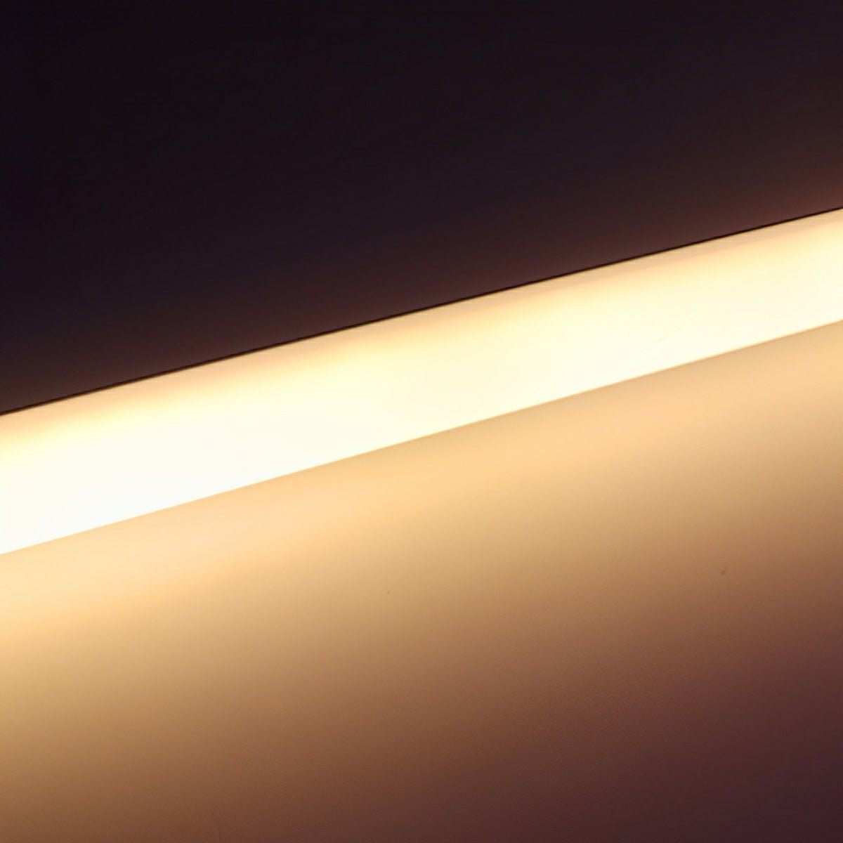 Lavisa - 360 Degree LED Tube Handheld Atmosphere Light