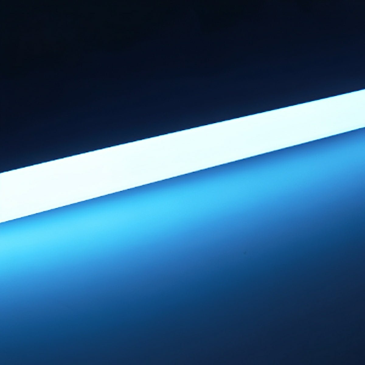 Lavisa - 360 Degree LED Tube Handheld Atmosphere Light