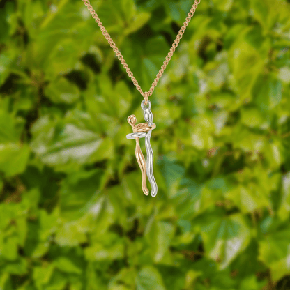 Lavisa - Granddaughter Hug Necklace Sentimental Gift