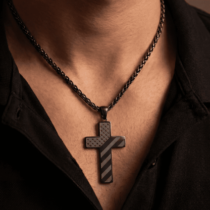 Lavisa - Men's Cross Necklace