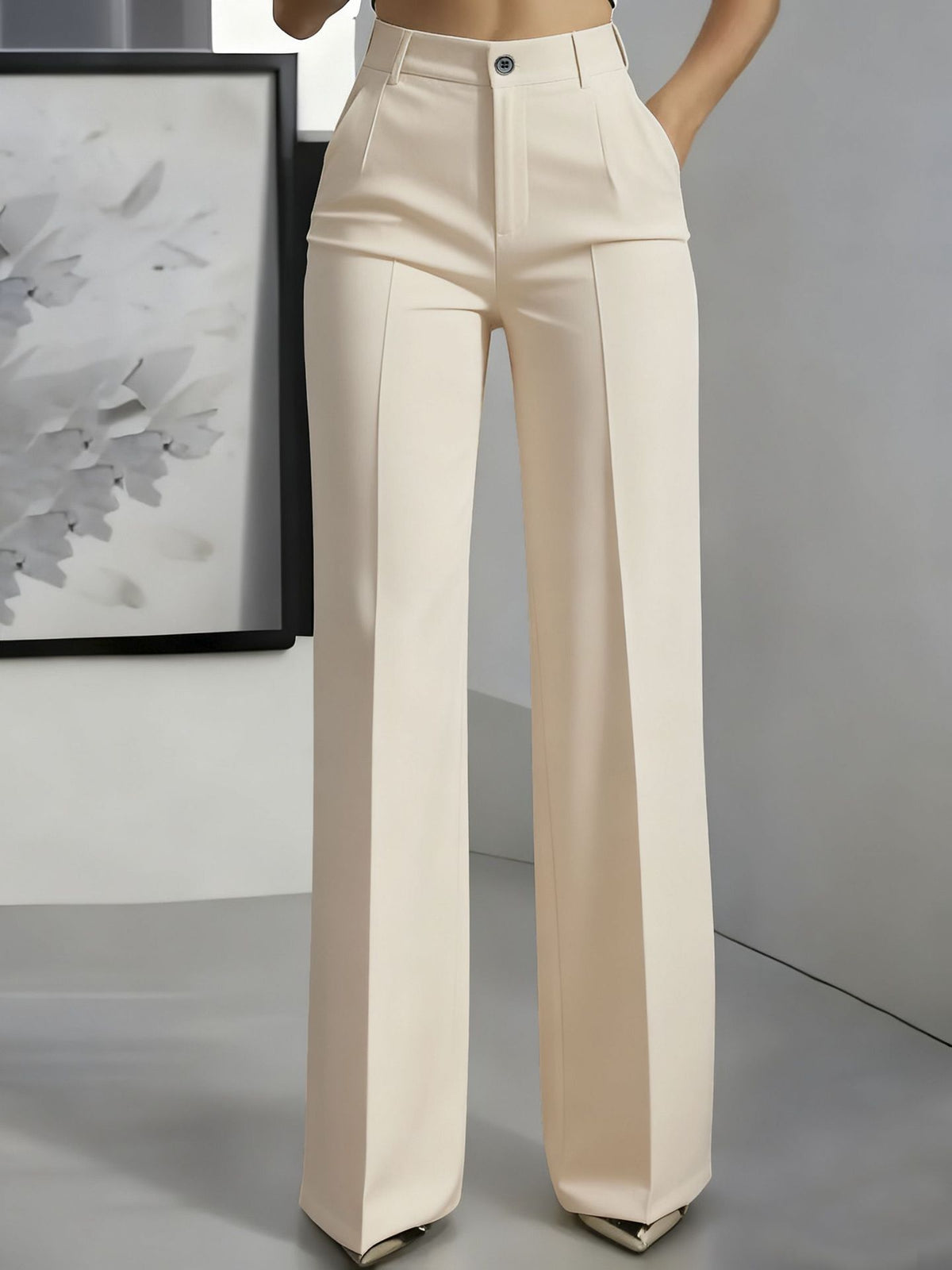 Lavisa - High-Waisted Pleated Pants