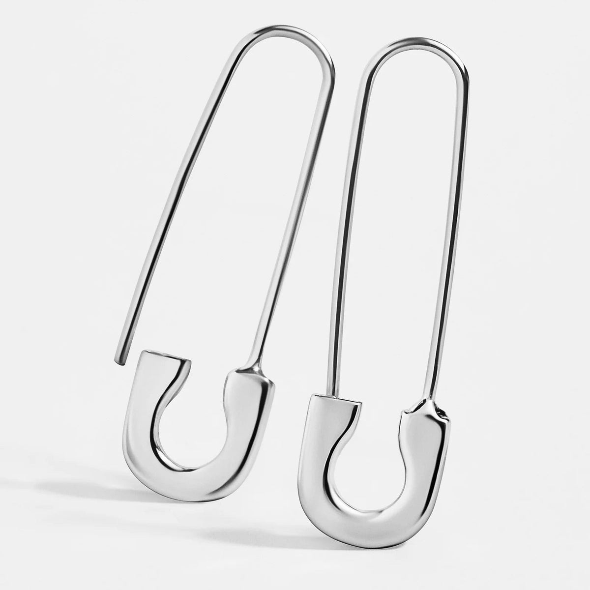 Lavisa - Utilitarian Chic Safety Pin Threader Earrings - Clasp & Finish View
