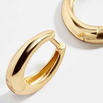 Lavisa - 14K Gold Classic Thick Huggie Hoops Earrings - On-Model & Scale View