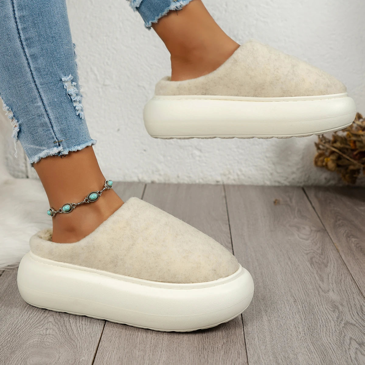 Lavisa - Plush Indoor Winter Slippers