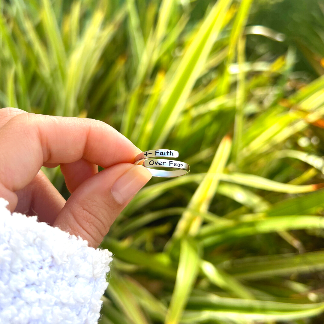 Lavisa - Faith Over Fear Cross Ring - Adjustable Band