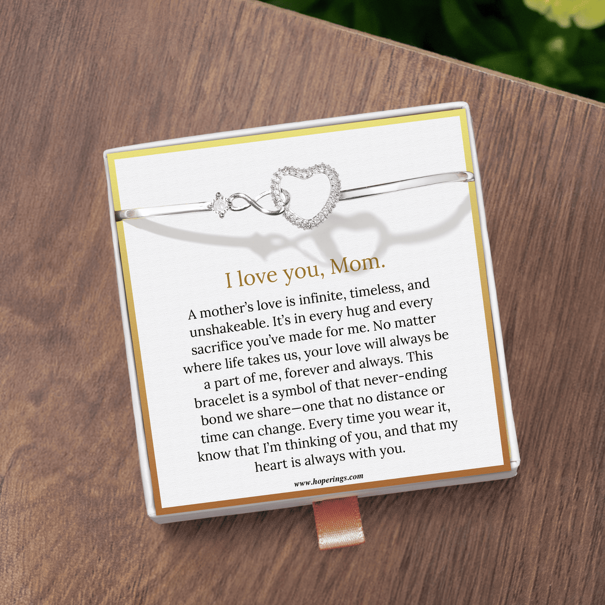 Lavisa - Forever Linked Mom Bracelet With Message Card