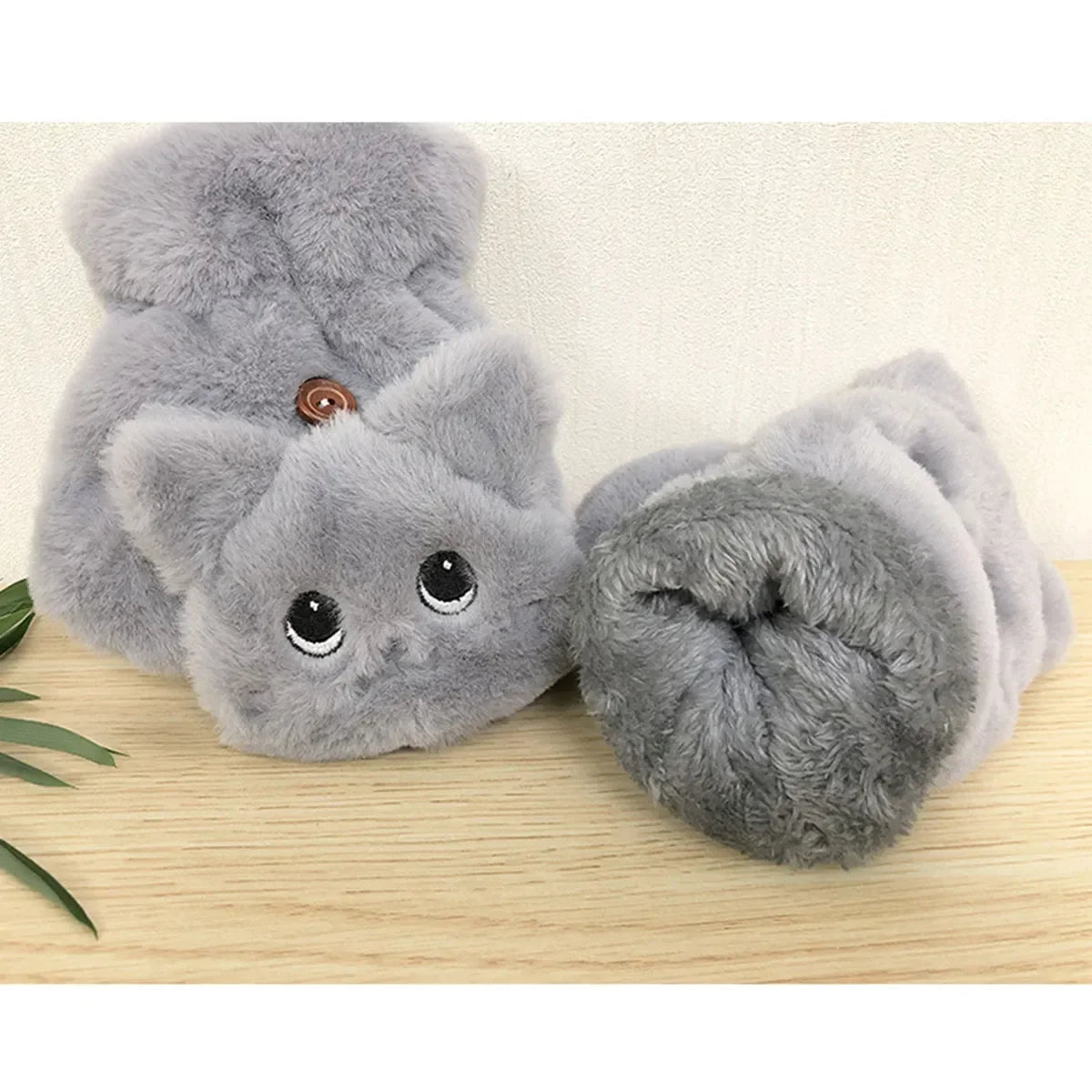 Lavisa - Plush Animal Convertible Fingerless Gloves