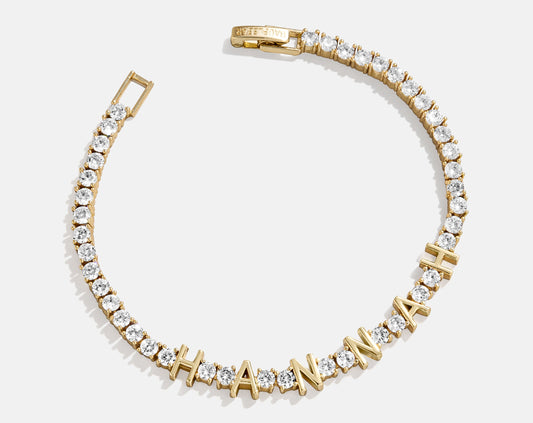 Lavisa Custom Pavé Tennis Bracelet featuring sparkling cubic zirconia stones and custom nameplate.