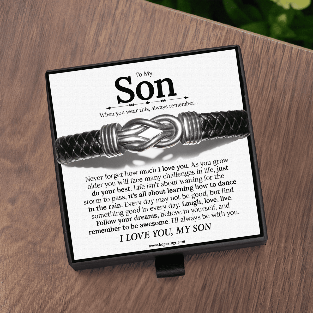 Lavisa - Forever Linked Leather Bracelet
