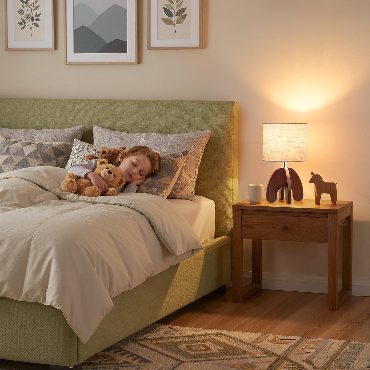 Lavisa - Minimalist Wood Base Bedside Table Lamp