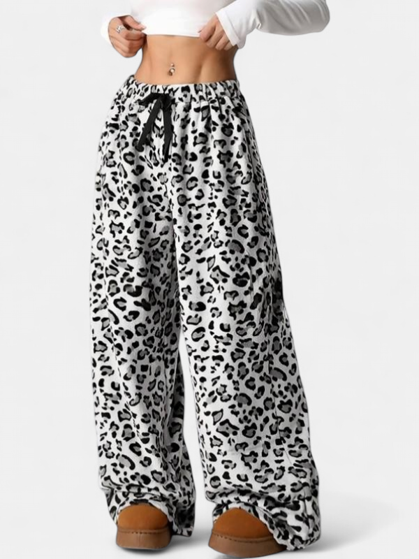 Lavisa - Plaid Straight Leg Casual Pants for Women - Comfortable Cold Weather Trousers